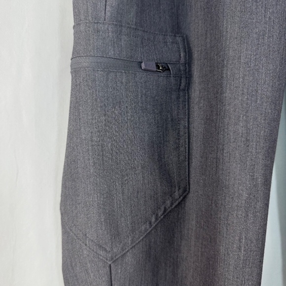 FIGS Graphite Scrub Set | Small Top + Small Tall Jogger Pants - Picture 5 of 12